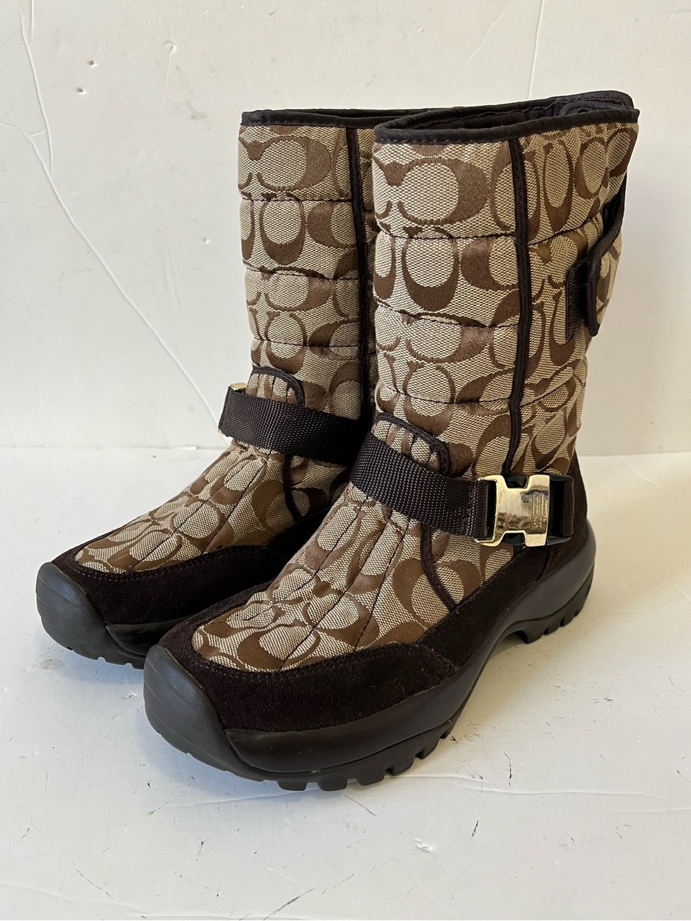 Coach Sharron Brown Signature logo quilt buckle Winter Boots size 6.5B
